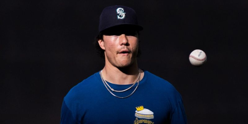 Woo passes on Classic offer, focused on 200-IP goal