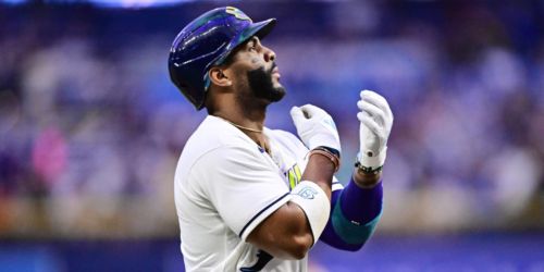 Díaz, Rays bring offensive chaos to become 1st AL team to reach 80 wins
