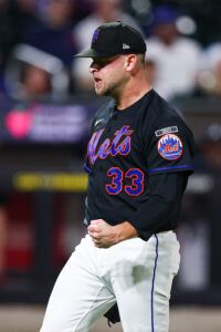Twins To Acquire A.J. Minter