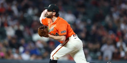 Giants recall reliever Walker from Triple-A, but Kilian named closer
