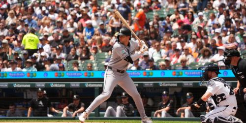 Stance shift making a world of difference for Gonzalez at the plate
