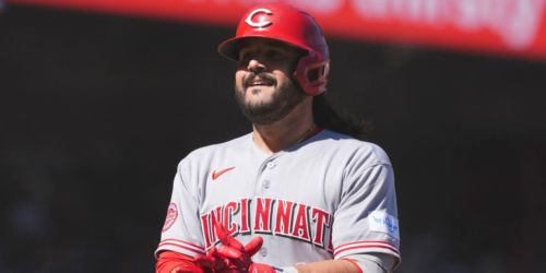 Reds veterans Suárez, Friedl clear waivers (source)