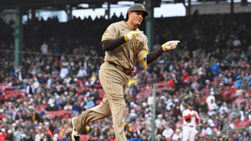 Manny Machado 'dirty play' discourse is insane after slick Padres play vs. Red Sox