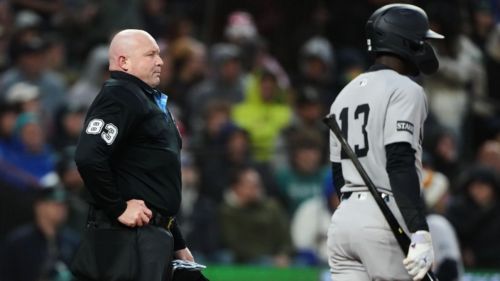 Yanks go 5-for-5 on ABS challenges; Boone irked