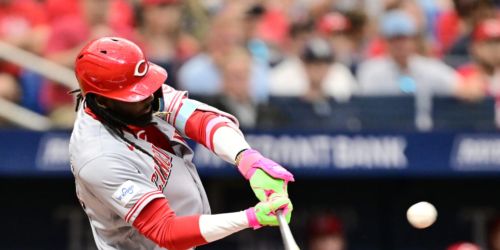 Back in Reds lineup, Elly De La Cruz is an improved right-handed hitter