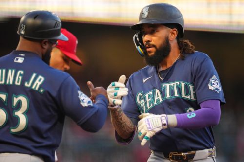 Mariners maintain some semblance of dignity, take series finale in Anaheim