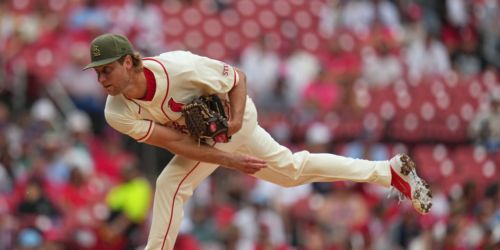 Backed by bawdy Busch fans, Leahy dominates vs. Royals