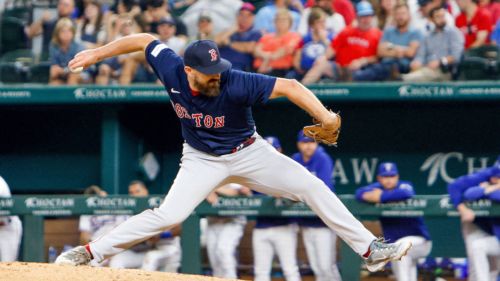 Yankees claim former Red Sox reliever in clear agitation move after series win
