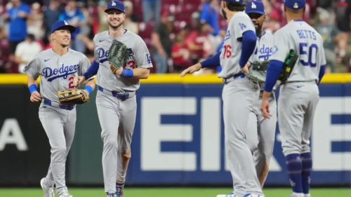 Dodgers lock up NL bye as playoff picture comes into focus