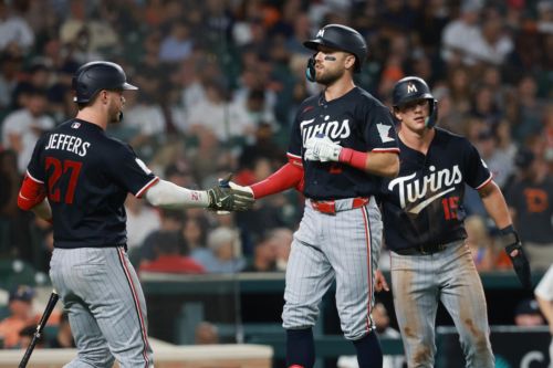 Twins 3, Tigers 2: Clemens’ homer launches Twins to victory