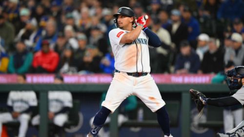 Dominant pitching doesn't excuse lifeless heart of Mariners batting order