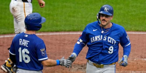 Pasquantino lifts a pinch HR as Royals wrap up road slate
