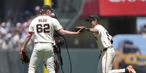 Lee's web gem helps Webb make it through 8 innings for 2nd straight start