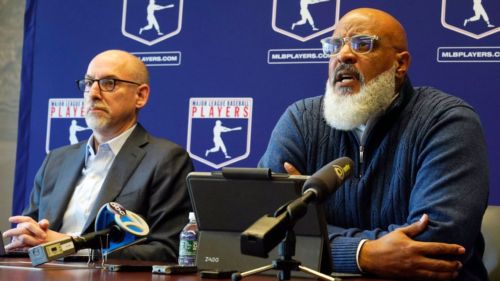 Passan: No union president -- in a CBA year? What's next for MLBPA after Tony Clark shocker