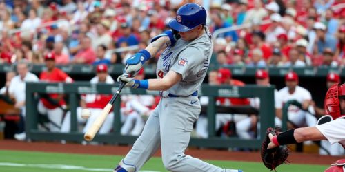 Cubs' mighty offense gives Rea big cushion in nice start