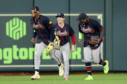 Braves News: Robert Suarez, division on the brink, more