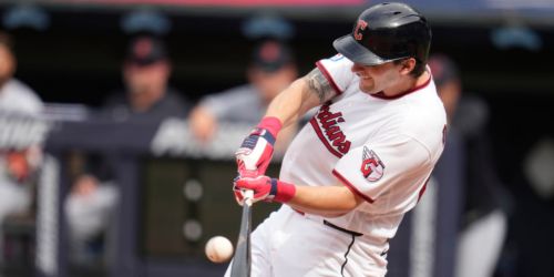 DeLauter out of Saturday's lineup, day to day with ailing wrist