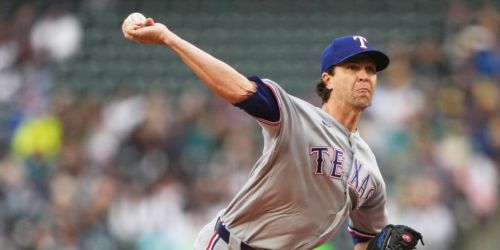 deGrom dances around trouble as Rangers post shutout in Seattle