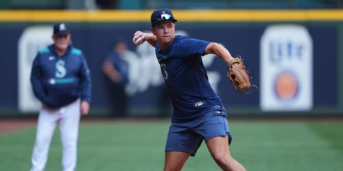 Pike Place, Space Needle, batting practice: Reese packs a lot into 1st trip to Seattle