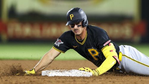 Former Red Sox top prospect just became Pirates' roster casualty for Konnor Griffin
