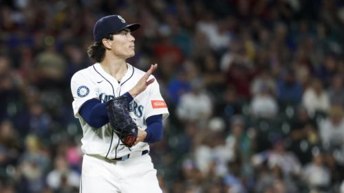 MLB insider drops tasty breadcrumbs concerning Mariners extension candidates