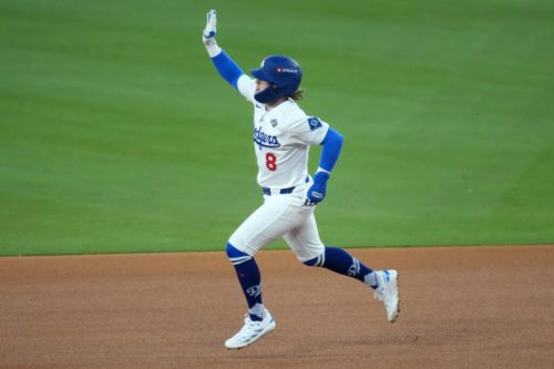 Dodgers Reinstate Kiké Hernández, Designate Santiago Espinal