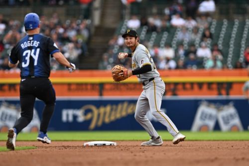 A’s Acquire Alika Williams, Designate Michael Stefanic