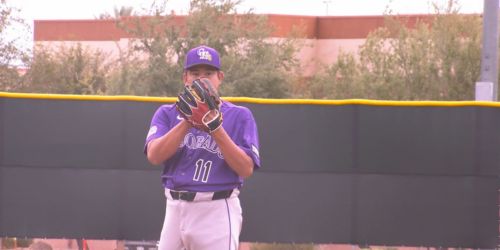 Sugano throws BP at Rox camp before departing for Classic