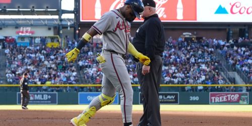 Acuña exits with left hamstring tightness, Braves waiting for MRI results