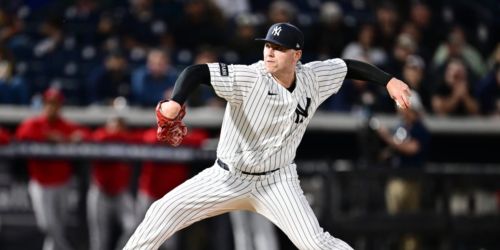 Weathers set to bring the heat to chilly Seattle in Yankees debut