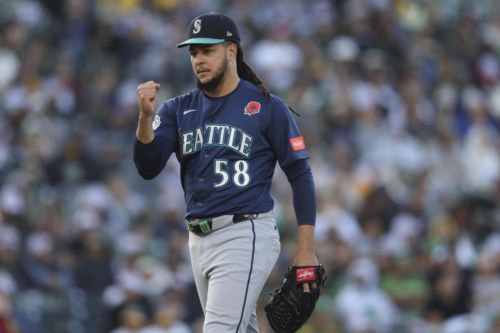 Mariners win battle of piggyback starters against A’s, 9-2