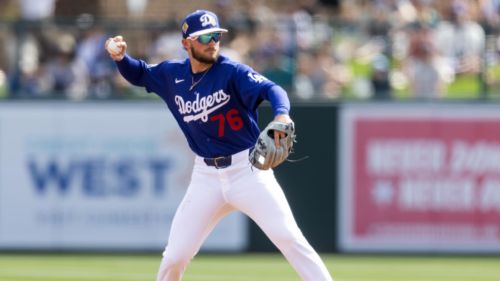 Alex Freeland has a Dodgers MVP in his corner as he falls behind in 2B battle