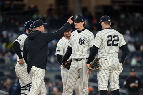 Bullpen can’t hold lead, Yankees fall to Marlins