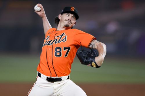 Giants call up Trent Harris for MLB debut