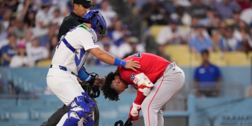 Contreras in concussion protocol after being hit in head by pitch