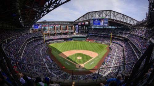 Hatred for Globe Life Field continues in Bleacher Report's 2026 MLB stadium rankings