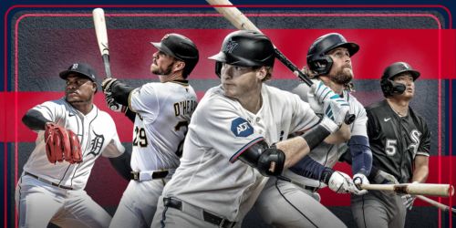 Murakami among players off to roaring starts in their new uniforms