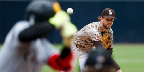 Canning's impressive debut snaps Padres' losing streak