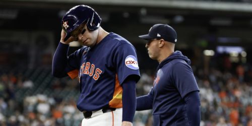 Allen exits (left hamstring) while filling in for Altuve on day off