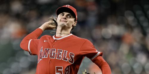 Klassen pitches through 'jelly' legs early en route to dominating Astros