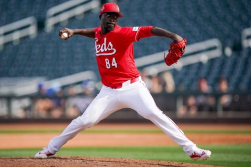 Yunior Marté Elects Free Agency
