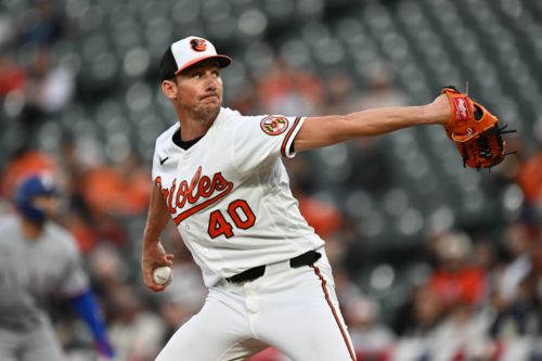 Bassitt struggles in debut, Orioles fall 5-2