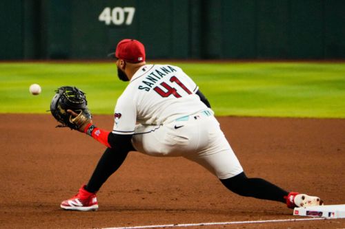 D-Backs Release Carlos Santana