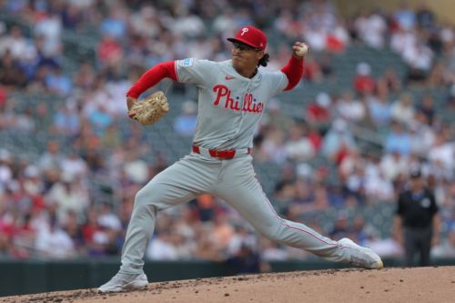 Bats strike early, Luzardo shuts down Mariners as Phillies take finale in Seattle