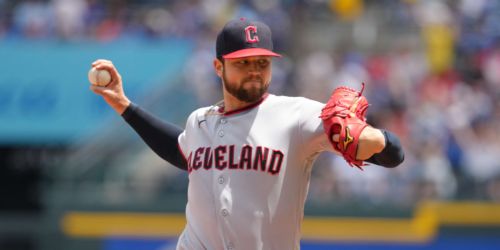 Cecconi finds trove in offspeed stuff as Guardians split series with Royals