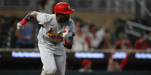 Cards' bullpen can't hold up late to back offensive surge
