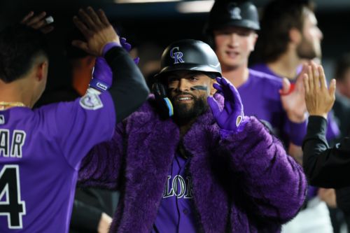 Rockies 5, Astros 1: Purple Swag