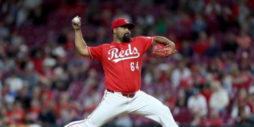 Reds' bullpen takes another hit as Santillan (oblique) lands on IL