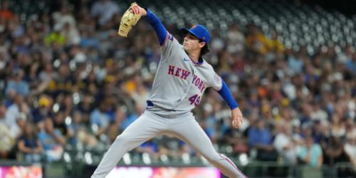 Thornton earns 1st MLB win, stretches scoreless streak to 18 frames