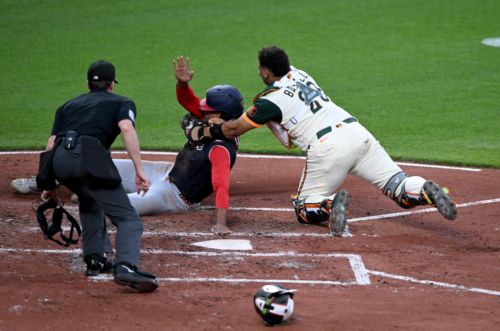 The Washington Nationals survive in an extremely stressful win